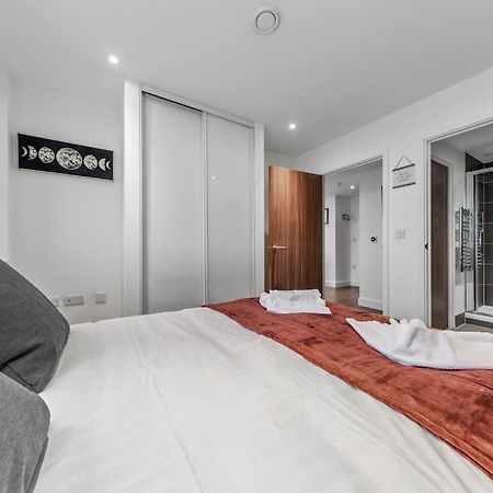 Amazing Britania 1 Bedroom Flat In London Bp40 Kültér fotó