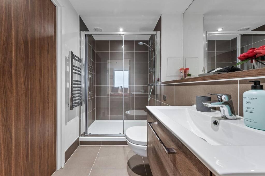 Amazing Britania 1 Bedroom Flat In London Bp40 Kültér fotó